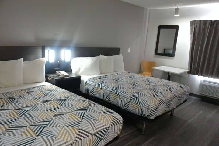 Room 12 of 48
