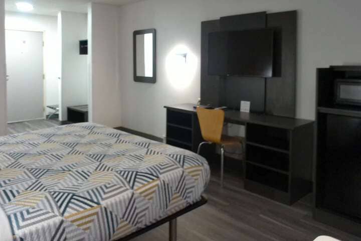 Room 18 of 48